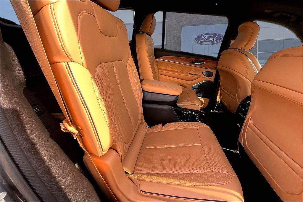 2024 Jeep Grand Cherokee L Summit