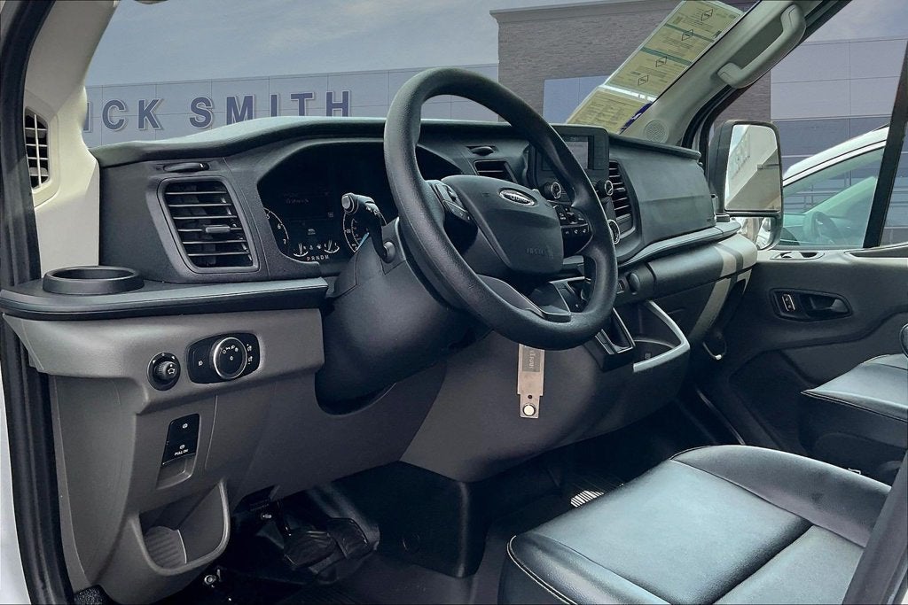 2025 Ford Transit-350 XL