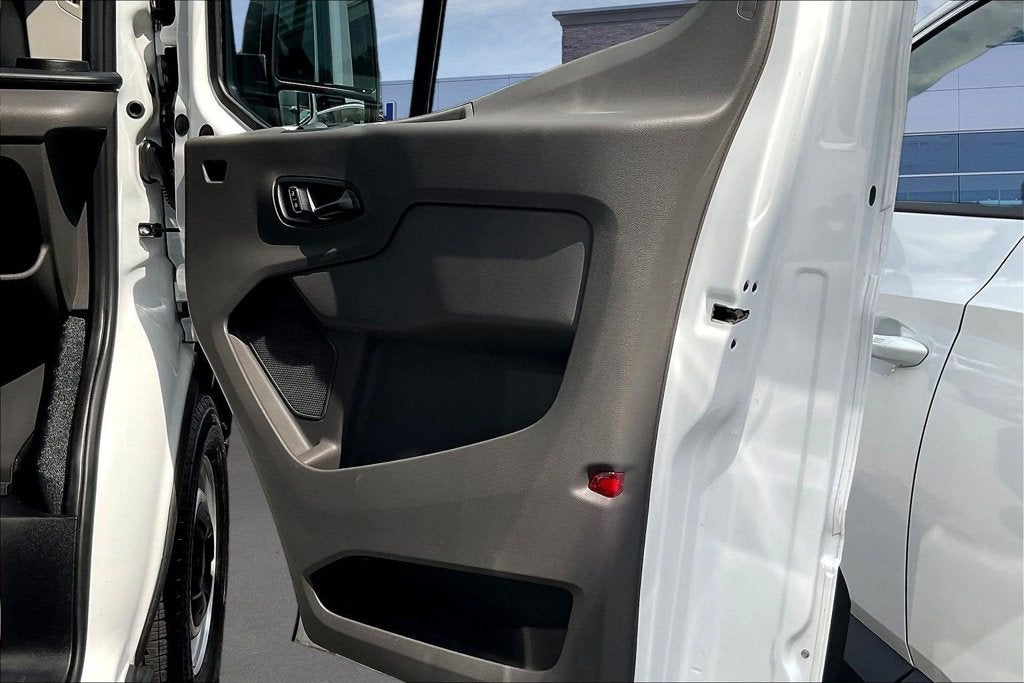 2025 Ford Transit-350 XL