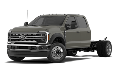 2027 Ford Chassis Cab F-450® LARIAT®