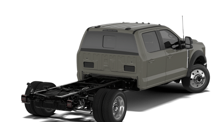 2027 Ford Chassis Cab F-450® LARIAT®