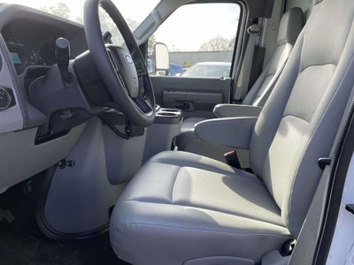 2025 Ford Econoline Cutaway E-350 SRW