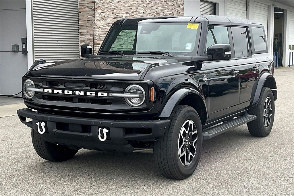 2024 Ford Bronco Outer Banks