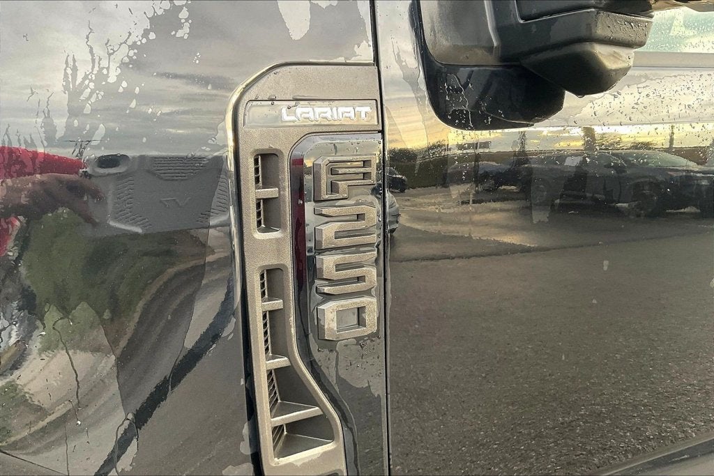 2023 Ford F-250SD Lariat
