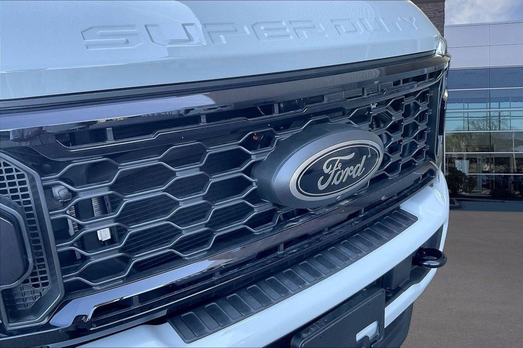 2026 Ford F-350SD Lariat