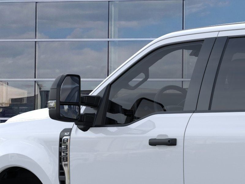 2026 Ford Super Duty F-350® XLT