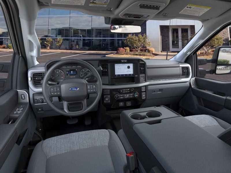 2026 Ford Super Duty F-350® XLT