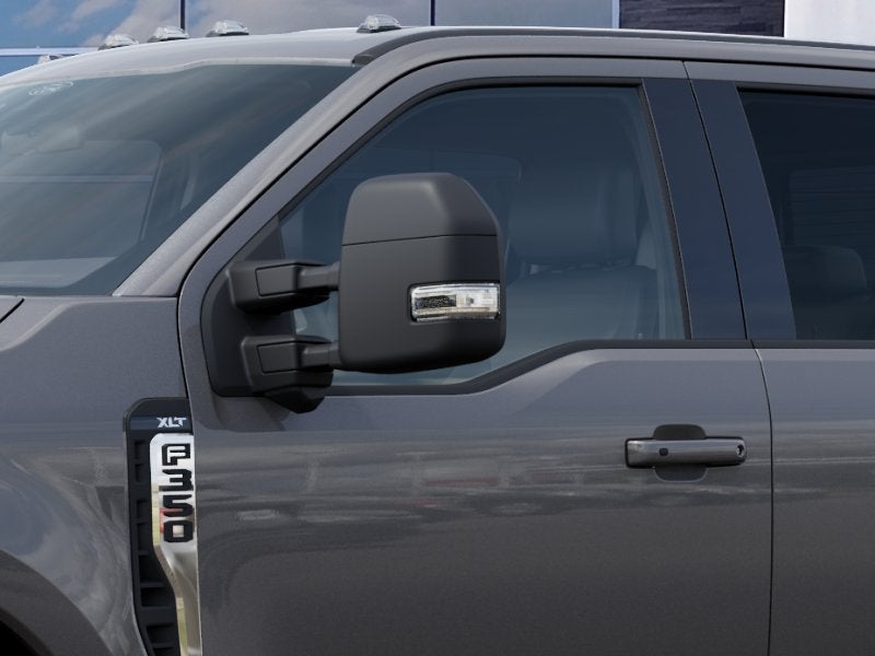 2027 Ford Super Duty F-350® XLT