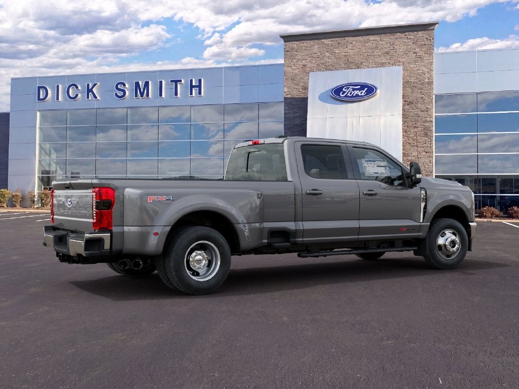 2027 Ford Super Duty F-350® XLT