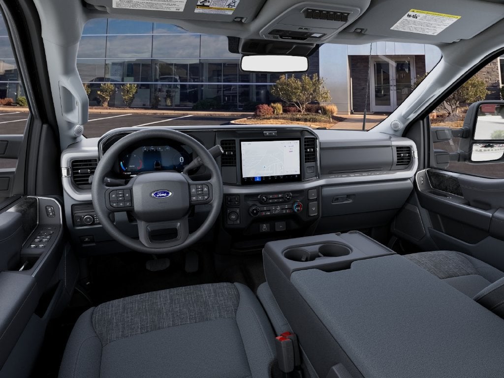 2027 Ford Super Duty F-350® XLT