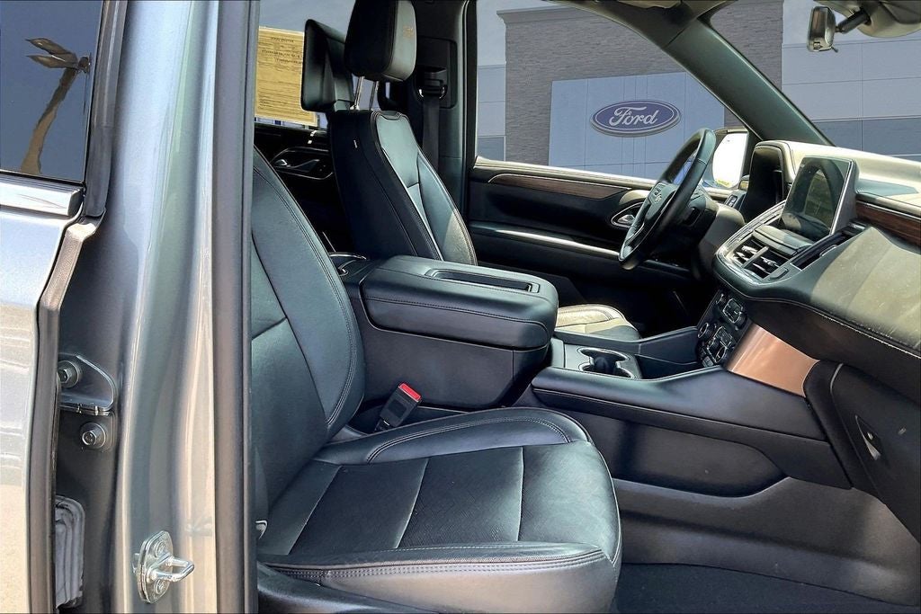 2023 Chevrolet Suburban High Country