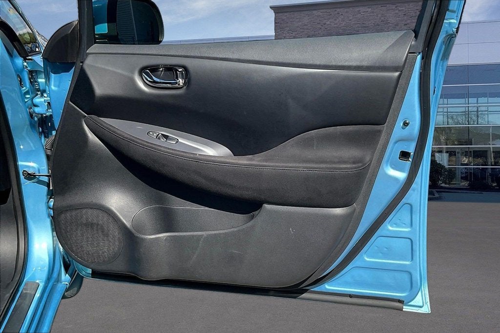 2015 Nissan Leaf S