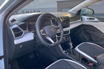 2025 Volkswagen Taos 1.5T SE