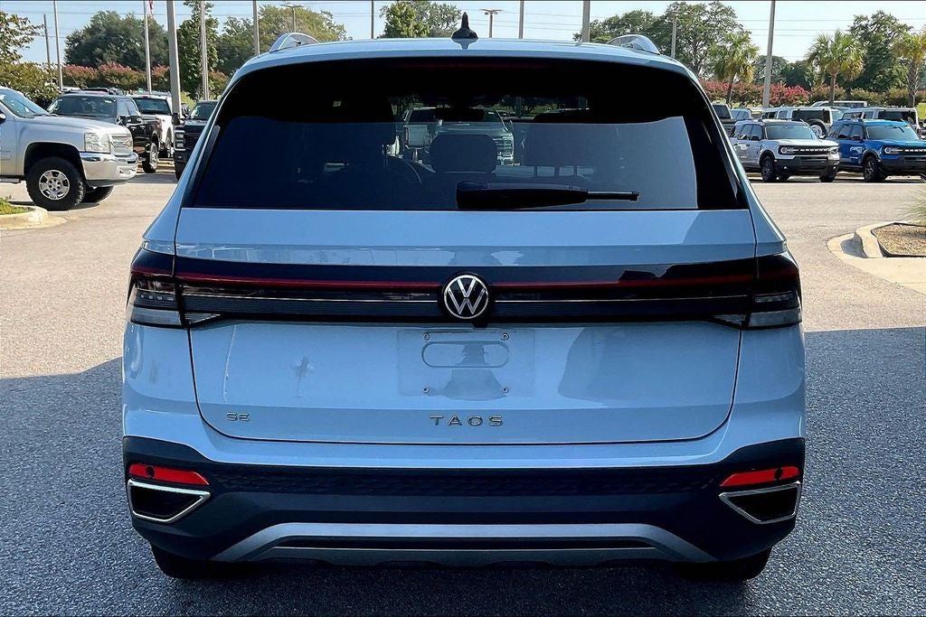 2025 Volkswagen Taos 1.5T SE