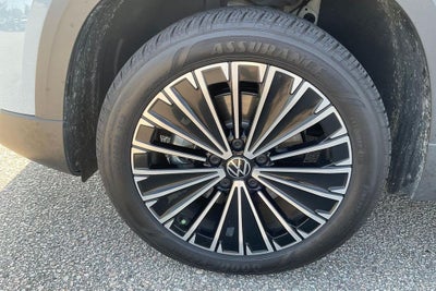 2025 Volkswagen Taos 1.5T SE