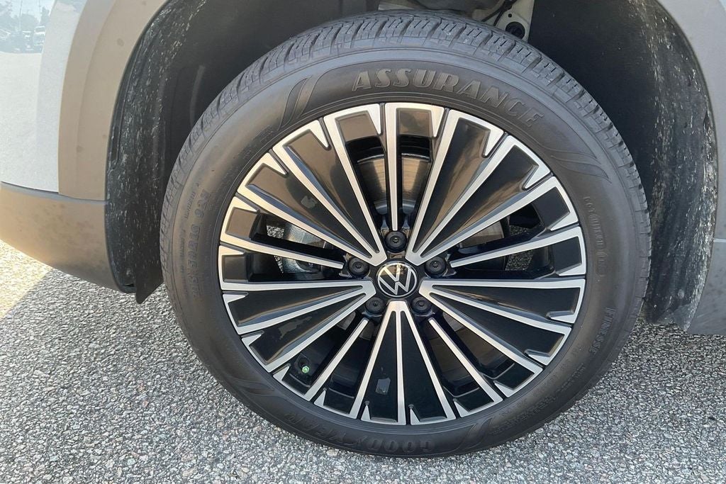 2025 Volkswagen Taos 1.5T SE