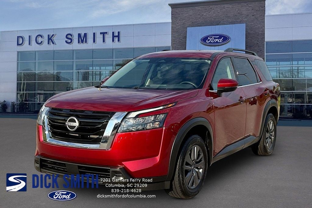 2025 Nissan Pathfinder SV