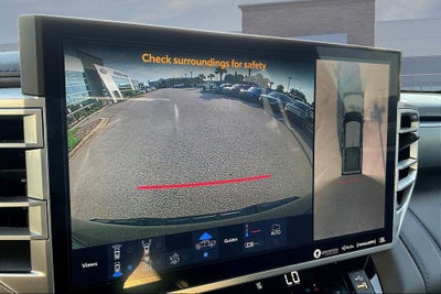 2023 Toyota Tundra Hybrid Platinum