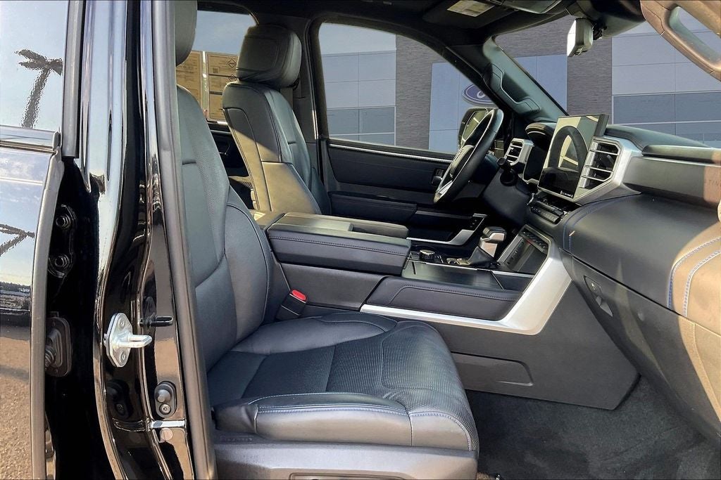 2023 Toyota Tundra Hybrid Platinum
