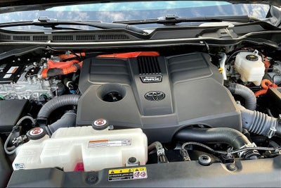 2023 Toyota Tundra Hybrid Platinum