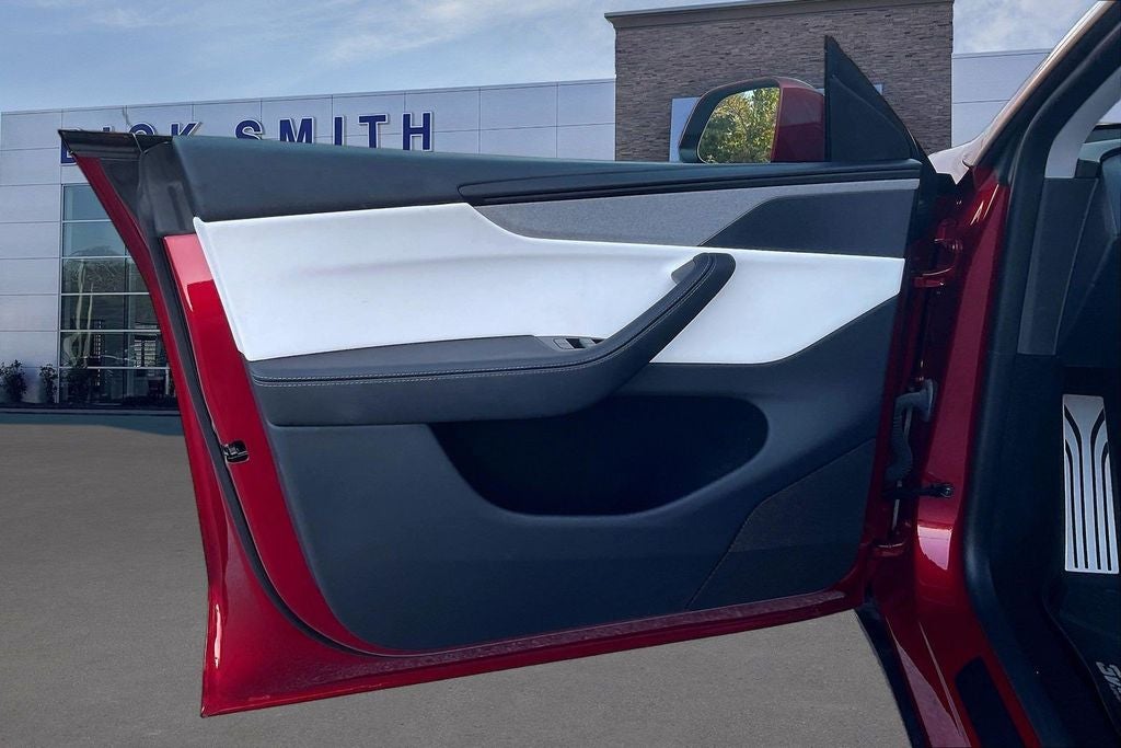 2026 Tesla Model Y Standard Range