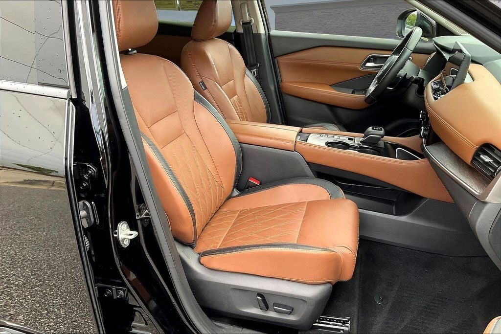 2024 Nissan Rogue Platinum